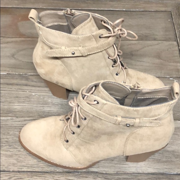 dally lace up bootie